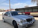 Mercedes-Benz E 320 2001 года за 3 400 000 тг. в Актау – фото 2