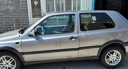 Volkswagen Golf 1993 годаүшін1 400 000 тг. в Алматы