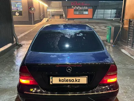 Mercedes-Benz C 240 2000 года за 2 900 000 тг. в Алматы – фото 6