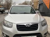 Hyundai Santa Fe 2010 годаүшін7 400 000 тг. в Караганда – фото 2