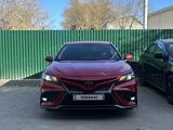 Toyota Camry 2021 года за 12 490 000 тг. в Кызылорда – фото 3