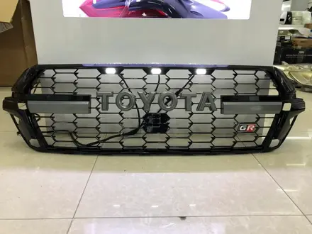 Решетка радиатора GR Sport на Лэнд Крузер 200 2016-2021 за 100 000 тг. в Атырау