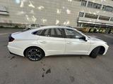 Hyundai Sonata 2019 года за 8 900 000 тг. в Астана