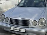 Mercedes-Benz E 280 1996 года за 2 830 247 тг. в Кызылорда – фото 2