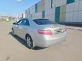 Toyota Camry 2007 года за 6 500 000 тг. в Петропавловск – фото 2
