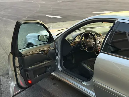 Mercedes-Benz E 55 AMG 2003 года за 7 500 000 тг. в Шымкент – фото 7