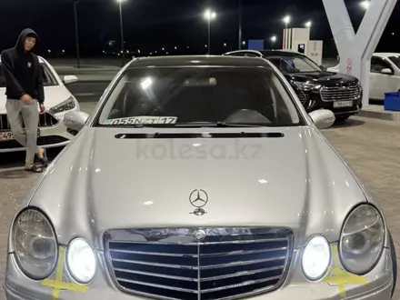 Mercedes-Benz E 55 AMG 2003 года за 7 500 000 тг. в Шымкент – фото 20
