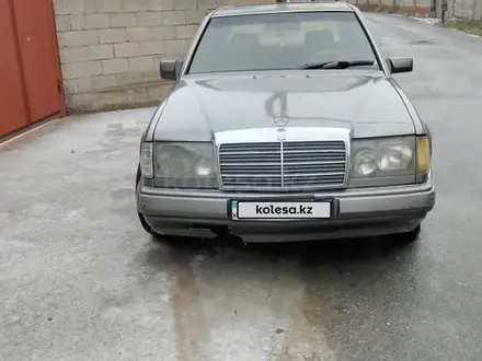 Mercedes-Benz E 200 1992 года за 7 000 000 тг. в Туркестан – фото 10