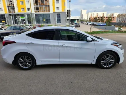 Hyundai Elantra 2015 года за 5 500 000 тг. в Шымкент – фото 4
