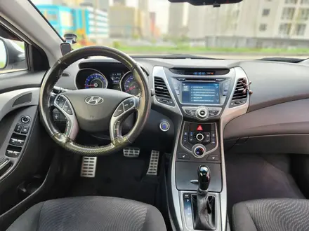 Hyundai Elantra 2015 года за 5 500 000 тг. в Шымкент – фото 6