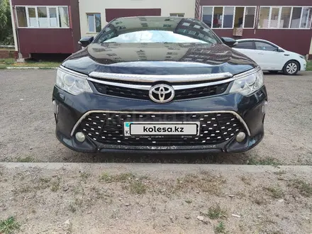 Toyota Camry 2015 года за 12 700 000 тг. в Шымкент