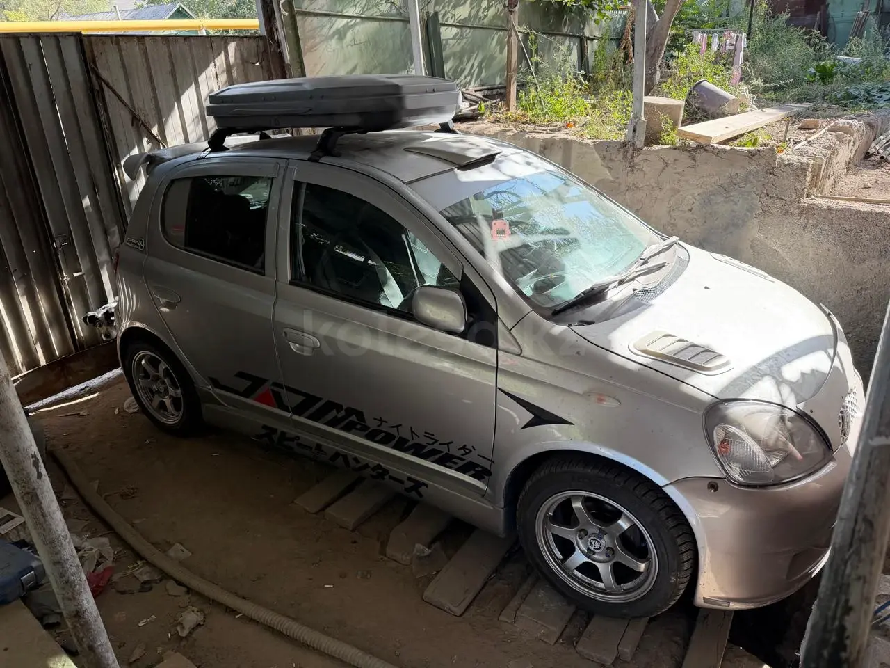Тойота Vitz, 2003