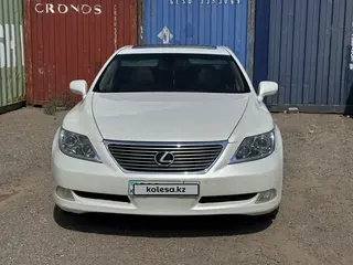 Lexus LS 460