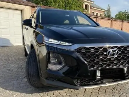 Hyundai Santa Fe 2019 года за 14 100 000 тг. в Тараз – фото 2