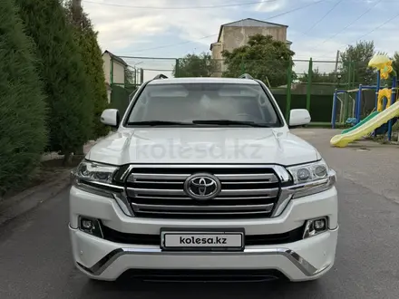 Toyota Land Cruiser 2017 года за 35 000 000 тг. в Шымкент