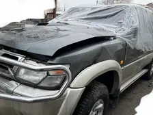 Nissan Patrol, 2000
