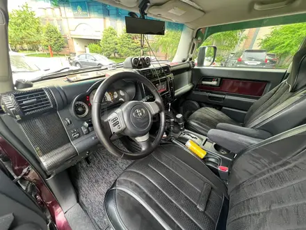 Toyota FJ Cruiser 2006 года за 16 500 000 тг. в Алматы – фото 3