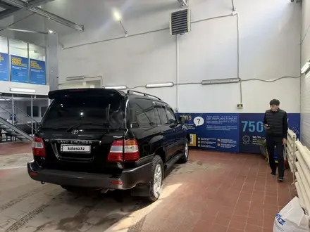 Toyota Land Cruiser 2007 года за 13 000 000 тг. в Астана – фото 3