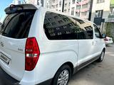 Hyundai Starex 2021 годаfor16 500 000 тг. в Алматы – фото 2