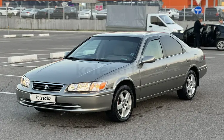 Toyota Camry 2000 годаүшін4 000 000 тг. в Алматы