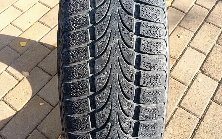 ОДНА шина 195/60 R15 — "Nokian WR" (Финляндия), всесезонная. Без за 15 000 тг. в Астана