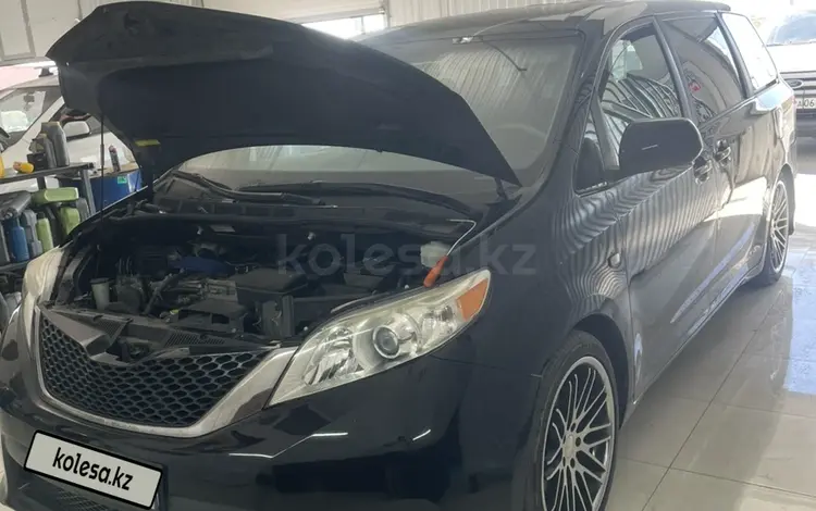 Toyota Sienna 2012 годаfor6 500 000 тг. в Кульсары