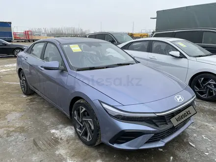 Hyundai Elantra 2023 года за 9 500 000 тг. в Астана – фото 3