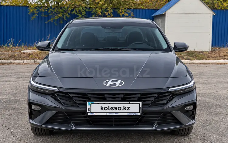 Hyundai Elantra 2023 года за 9 900 000 тг. в Актобе