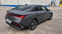 Hyundai Elantra 2023 года за 9 900 000 тг. в Актобе – фото 4