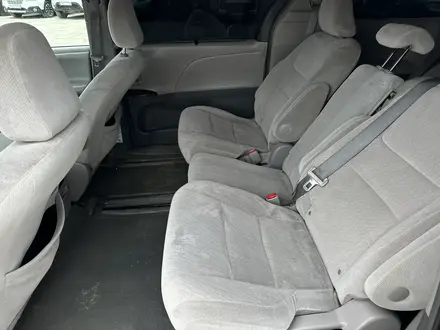 Toyota Sienna 2015 года за 14 000 000 тг. в Атырау – фото 11