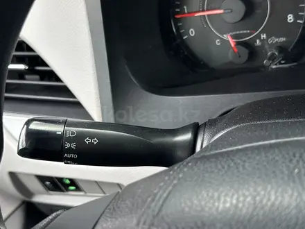 Toyota Sienna 2015 года за 14 000 000 тг. в Атырау – фото 19