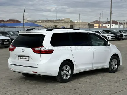 Toyota Sienna 2015 года за 14 000 000 тг. в Атырау – фото 5