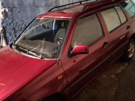 Volkswagen Golf 1993 года за 2 200 000 тг. в Шымкент