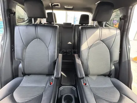 Toyota Highlander 2022 года за 25 000 000 тг. в Алматы – фото 13