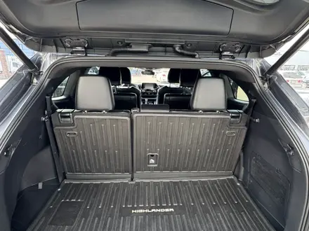 Toyota Highlander 2022 года за 25 000 000 тг. в Алматы – фото 14