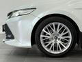Toyota Camry Luxe 2019 года за 12 500 000 тг. в Астана – фото 18