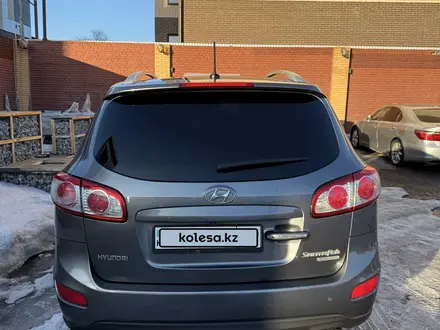 Hyundai Santa Fe 2011 года за 6 800 000 тг. в Караганда – фото 4
