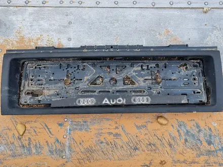 Рамка под номер Audi 80 за 8 000 тг. в Кокшетау