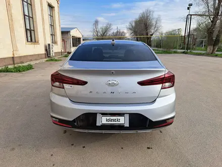 Hyundai Elantra 2019 года за 8 700 000 тг. в Алматы – фото 27