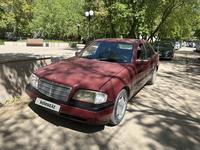 Mercedes-Benz C 180 1993 года за 1 350 000 тг. в Астана