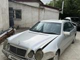 Mercedes-Benz E 230 1995 года за 1 250 000 тг. в Алматы – фото 3
