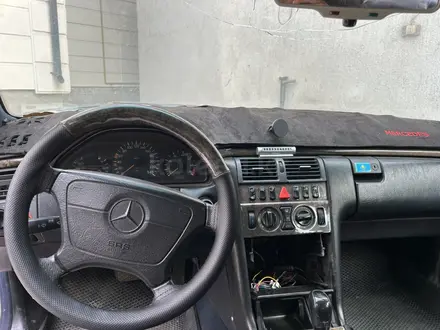 Mercedes-Benz E 230 1995 года за 1 250 000 тг. в Алматы – фото 6