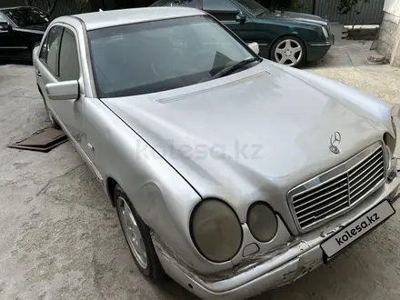 Mercedes-Benz E 230 1995 года за 1 250 000 тг. в Алматы – фото 7