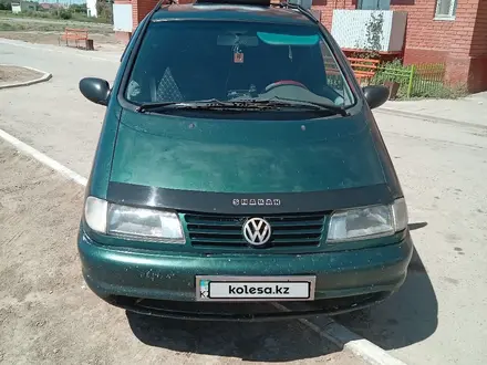 Volkswagen Sharan 1997 года за 1 700 000 тг. в Кызылорда