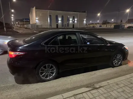 Toyota Camry 2017 года за 5 500 000 тг. в Атырау – фото 3