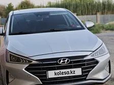 Hyundai Elantra, 2018