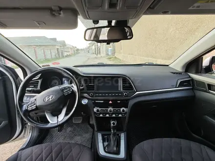 Hyundai Elantra 2018 года за 7 500 000 тг. в Тараз – фото 11