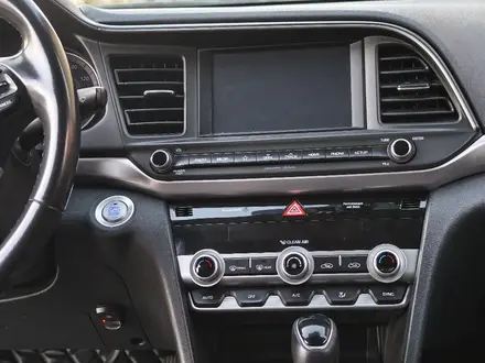 Hyundai Elantra 2018 года за 7 500 000 тг. в Тараз – фото 9
