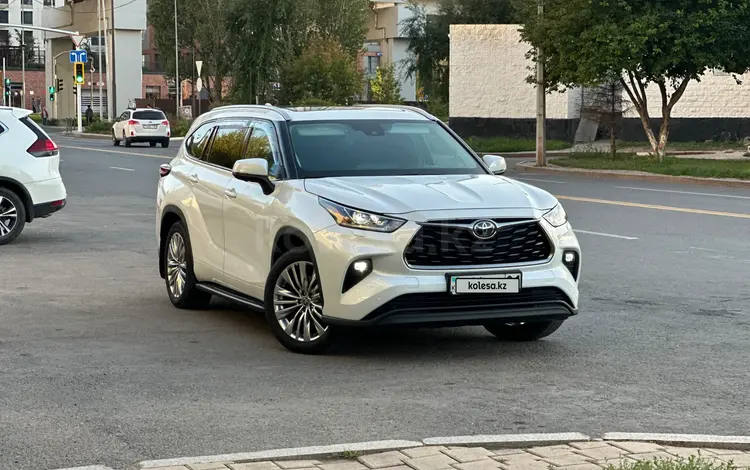 Toyota Highlander 2024 года за 34 500 000 тг. в Астана