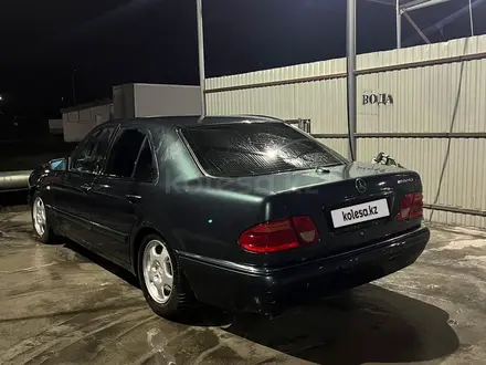 Mercedes-Benz E 320 1997 года за 1 500 000 тг. в Усть-Каменогорск – фото 8